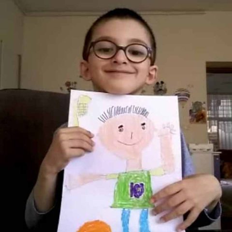 آرین کتابی هنرجو ۶ ساله کلاس نقاشی فاطمه لطیفی از شهر تهران